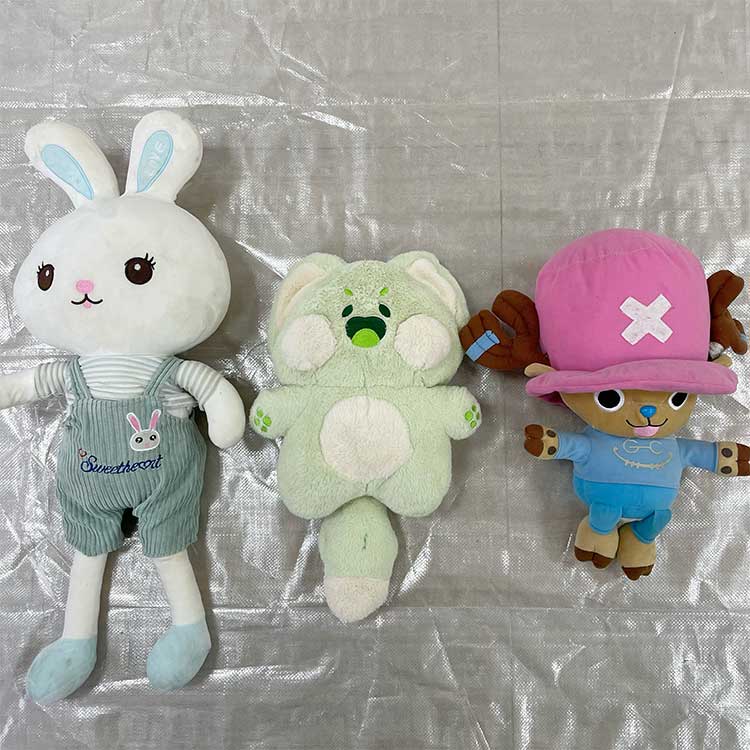 Brinquedos de pelúcia gigantes usados