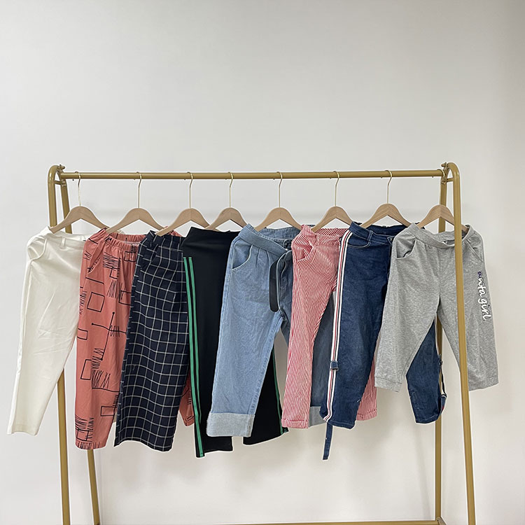 Calça 3/4 Feminina Usada